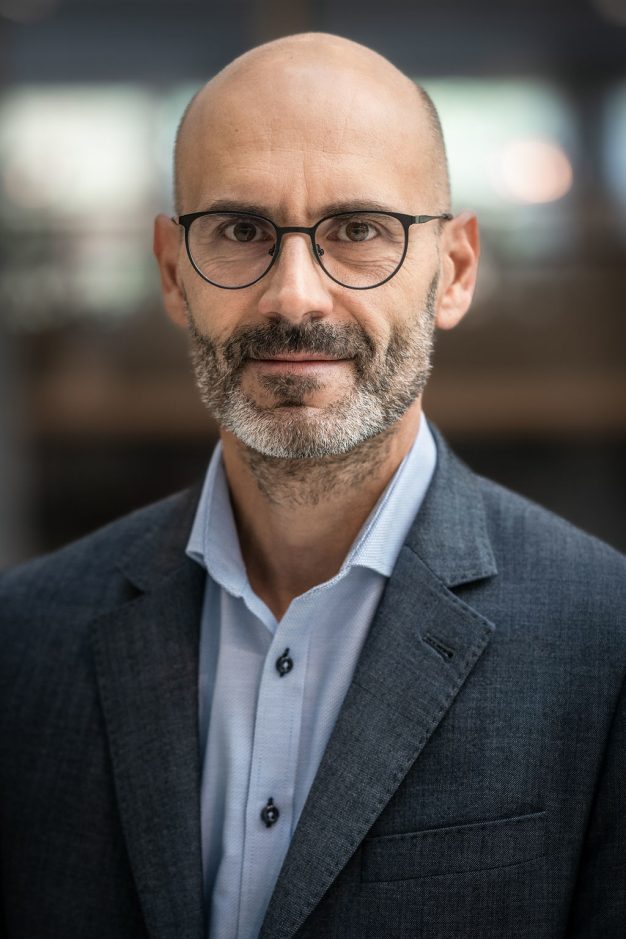 Mgmt Christophe Pialot